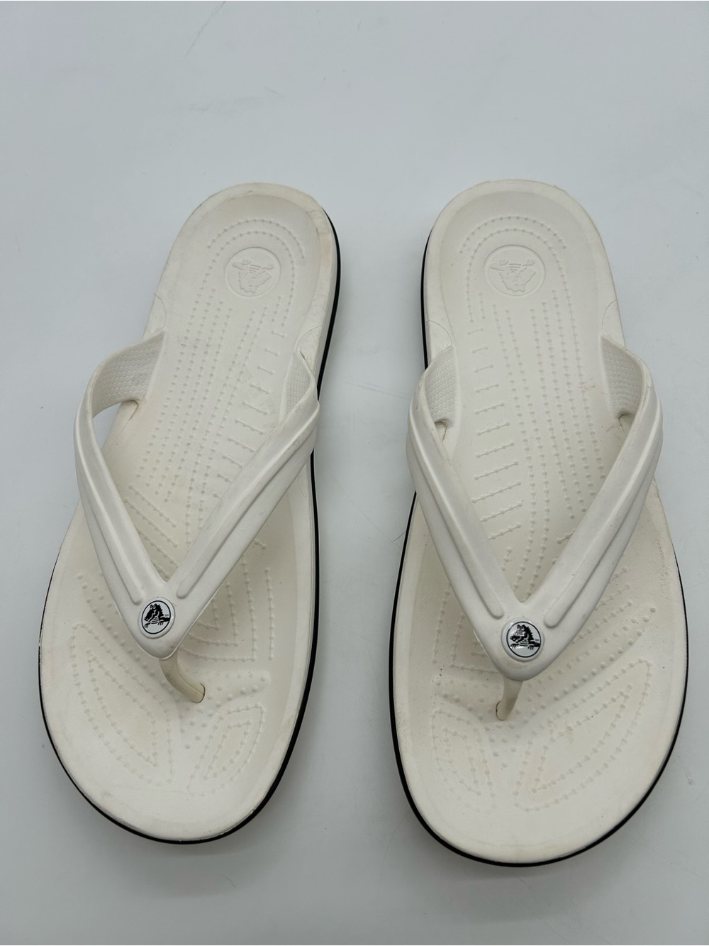 Men’s Crocs White Flip Flop Sandals size 11
